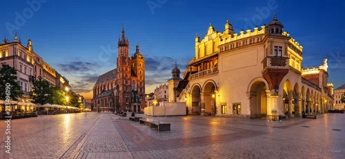 Obraz Kraków, Polska-czerwiec 2018: Rynek Główny, Sukiennice, Kraków, Polska.