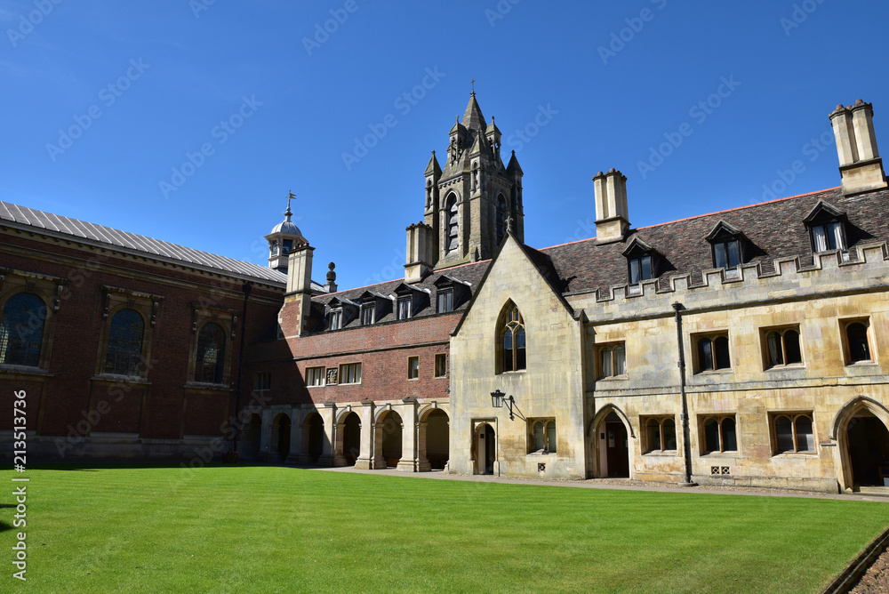 Fototapeta premium Cour du Pembroke college à Cambridge, Angleterrre