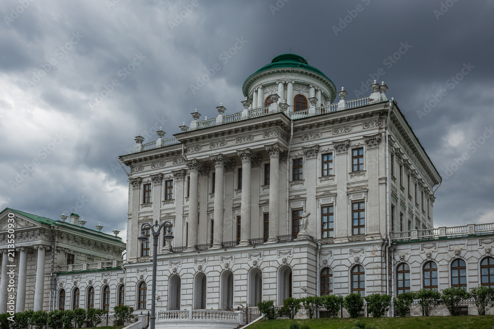 Obraz premium Pashkov House , famous landmark and architecture in Moscow