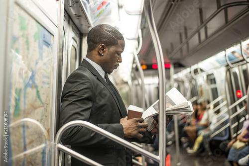 Canvas Print Business man in the subway