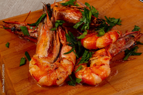 Grilled tiger prawns with herbs
