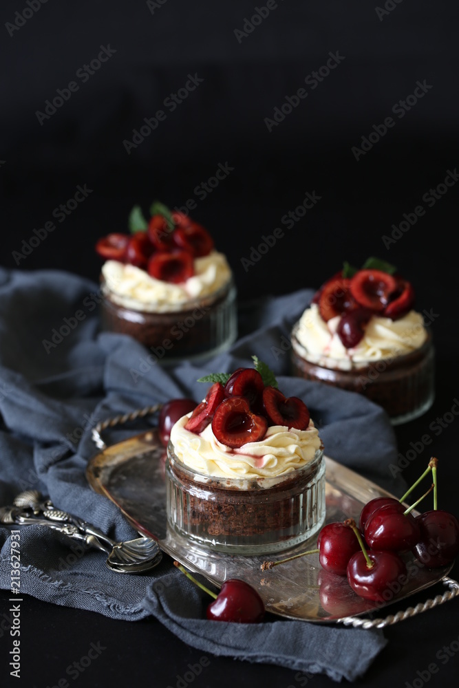 Brownie cakes with cherries