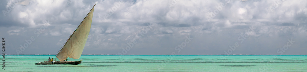 Typical Zanzibar dhow - Indian ocean, tropical paradise