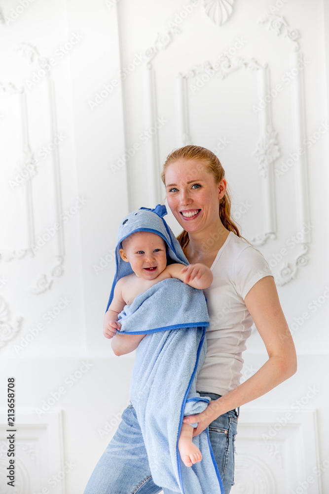 Fototapeta premium Mother with a baby