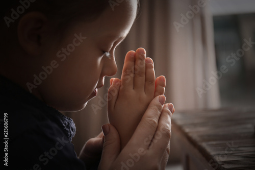 Religious Christian girl pr...