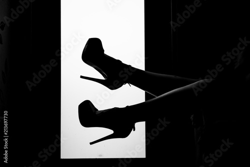 Tableau sur toile Pin up woman legs in high heels