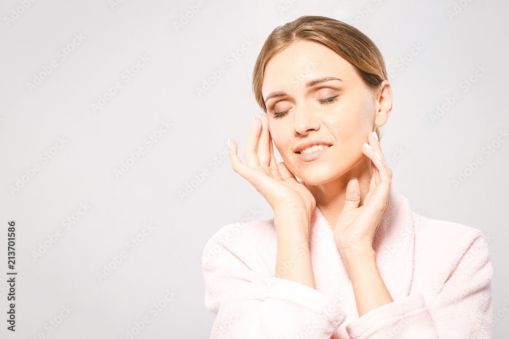Beauty Woman face Portrait. Beautiful Spa model Girl with Perfect Fresh Clean Skin. Blonde female smiling. Youth and Skin Care Concept Beauty Woman face Portrait. Beautiful Spa model Girl with Perfect Fresh Clean Skin. Blonde female smiling. Youth and Skin Care Concept