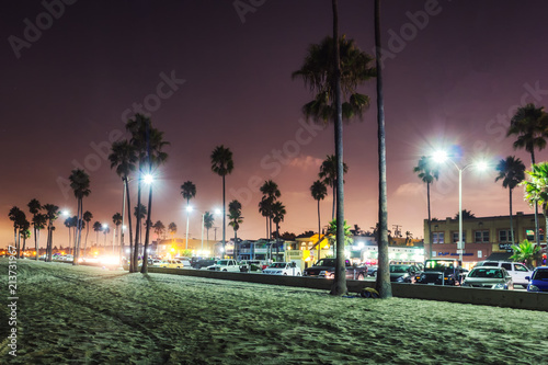 LOS ANGELES, USA - OCTOBER, 2013: Purple sunset in Newport Beach, California © Dmitrii