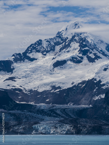 Glacial Mounatain © Thomas