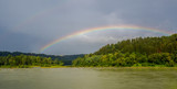 Regenbogen über dem Donautal