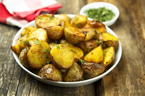 Baked potato with herbs