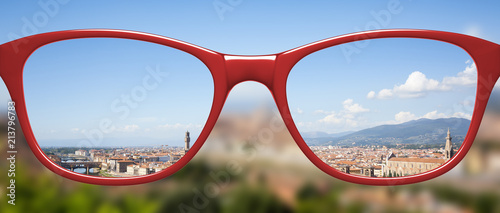 Foto View through glasses sharp with glasses unsharp without glasses