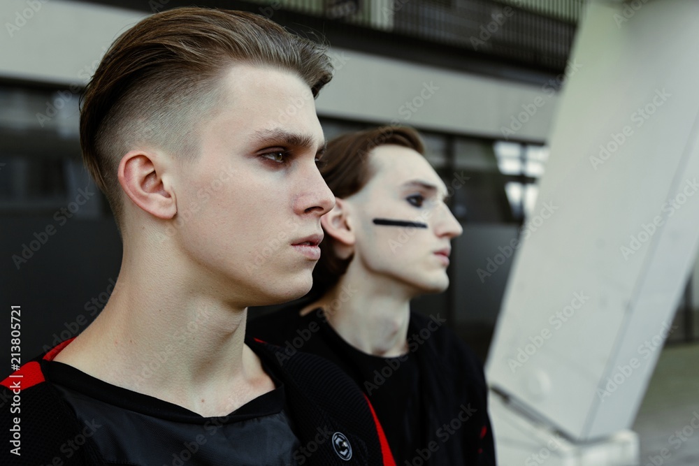 Fototapeta premium two young male fashion models posing 