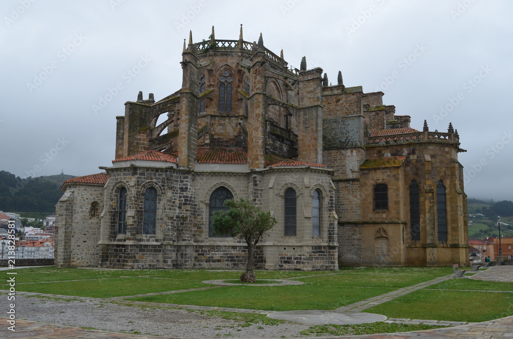 Fototapeta premium Castrourdiales, España