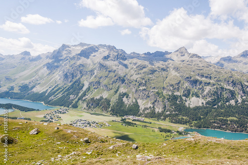 Sils  Silsersee  Silvaplanersee  Bergsee  Seenplatte  Wanderweg  Alpen  Oberengadin  Graub  nden  Sommer  Schweiz
