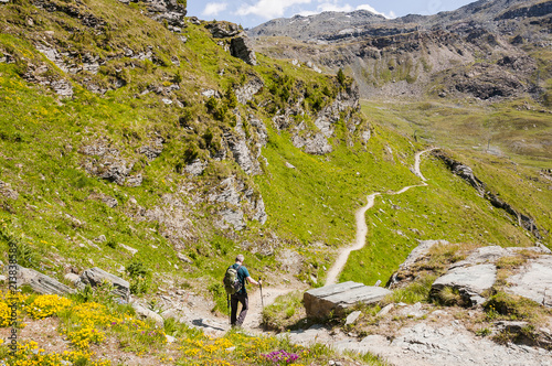 Surlej, Corvatsch, Wanderweg, Höhenweg, Wasserweg, Furtschellas, Bergbahn, Bergsee, Oberengadin, Alpen, Graubünden, Sommer, Schweiz photo