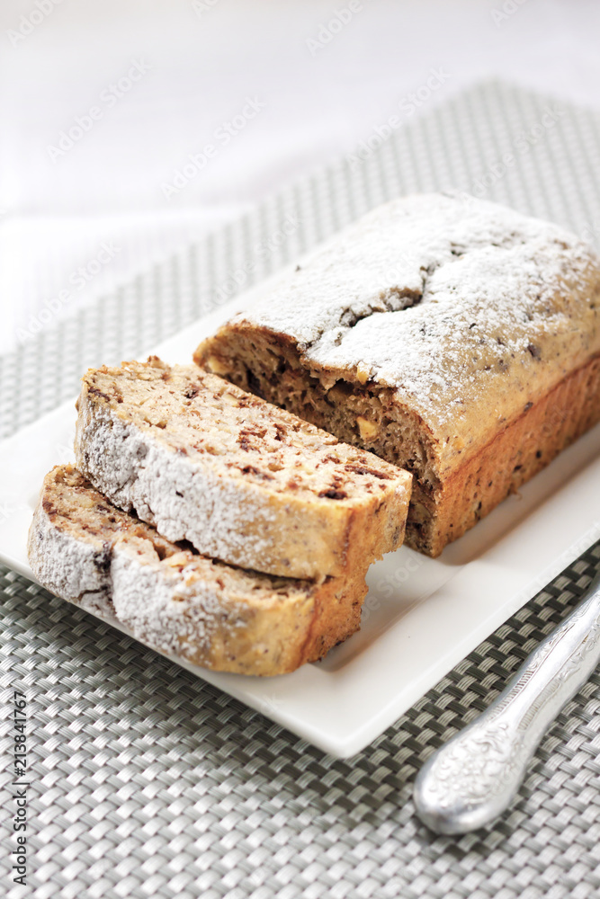 Banana cake with walnuts and dark chocolate Banana cake with walnuts and dark chocolate