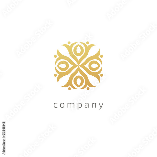 Celtic knot vector. Ornamental tattoo symbol. Luxury circle retro emblem.Traditional scottish vector logo.