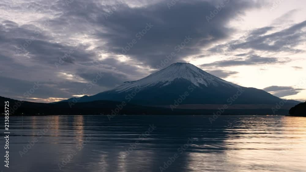 Mt. Fuji over Lake Yamanaka at Dusk (time lapse) Mt. Fuji over Lake Yamanaka at Dusk (time lapse)