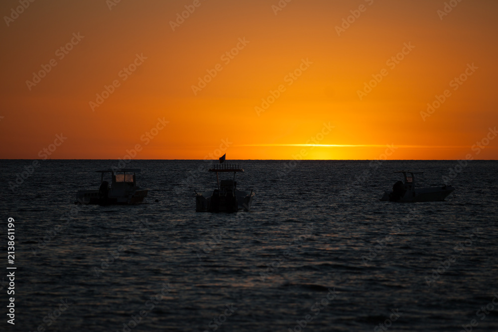 zachód słońca Ocean Indyjski - obrazy, fototapety, plakaty 