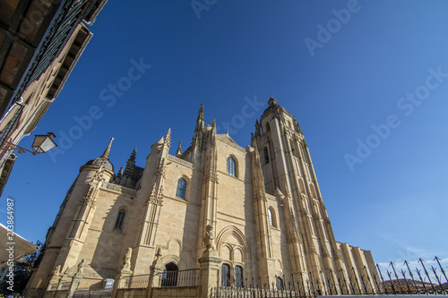 Vista de la majestuosa Catedral gotica en Segovia, España