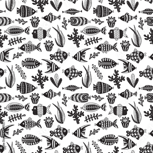 Seamless pattern with cute fishes and seaweeds © Pippi Draws