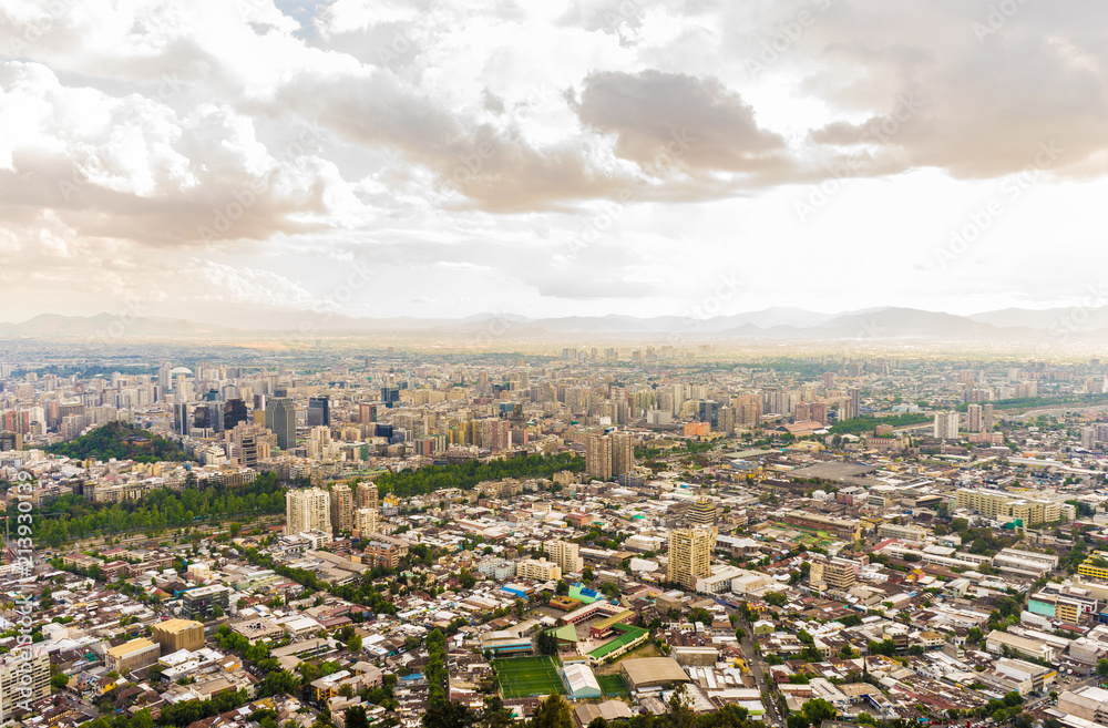 Panoramic view of Santiago de Chile and the surrounding mountains.
