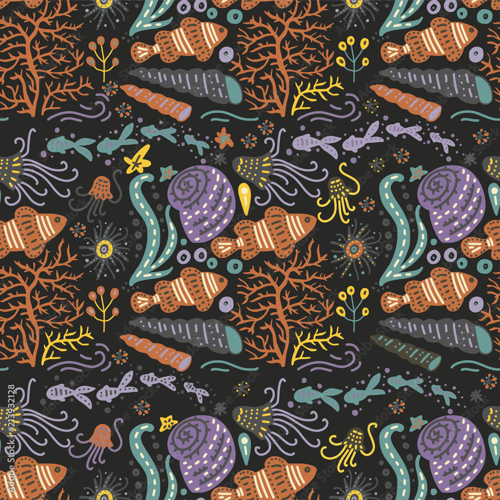 Naklejka premium Vector handdrawn sea seamless pattern with various marine animals. Ornate summer illustration.