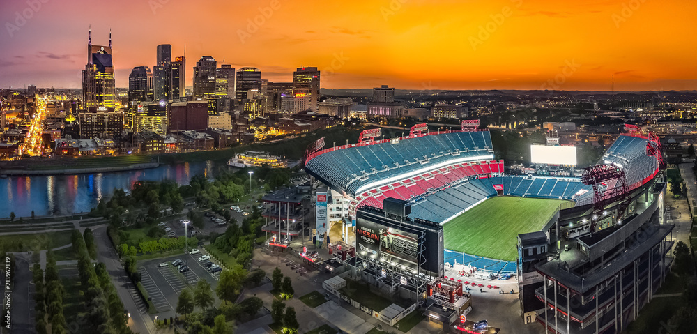 Nashville Skyline with stadium - obrazy, fototapety, plakaty 