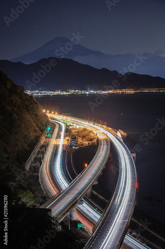 静岡県 薩埵峠 富士山 夜景