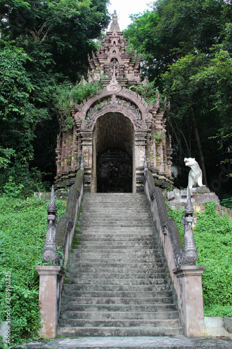 Fototapeta Naklejka Na Ścianę i Meble -  Entrance staircase in Wat Analyo Thipayaram, Phayao, Northern Thailand.