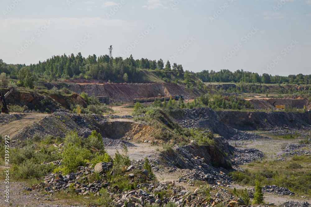 Obraz premium Limestone ore open pit quarry mining technology