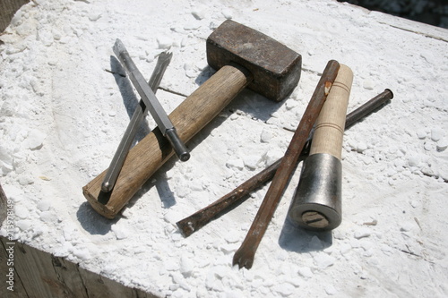 Konstfotografi Sculptor tools of marble