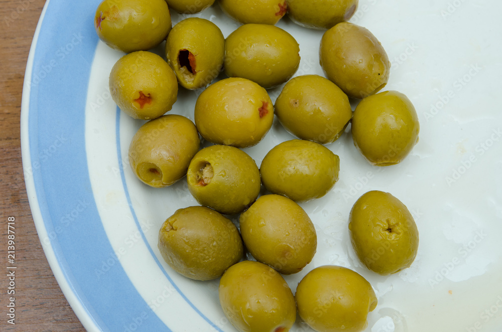 olives green in a can, preserves for salads olives green in a can, preserves for salads