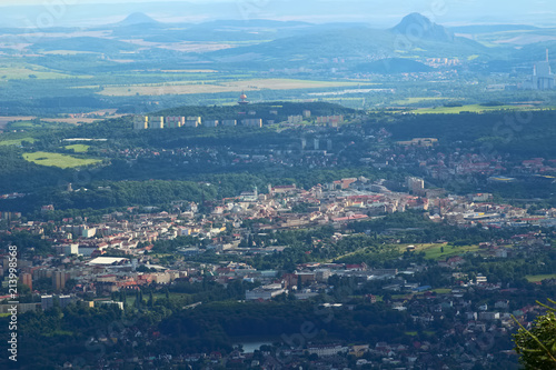 Blick vom Komáří hůrka / Mückentürmchen bei Teplice