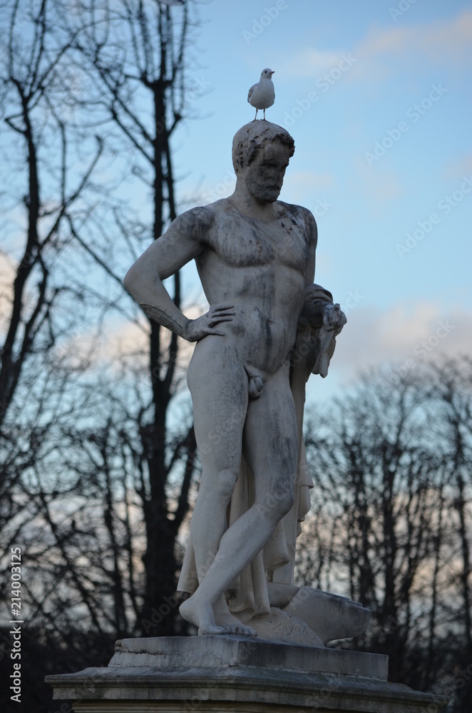 monument france sculpture Tuileries Garden Paris