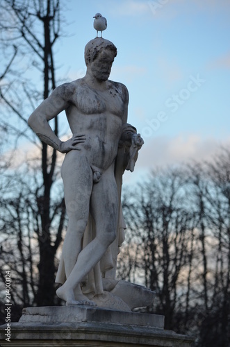 monument france sculpture Tuileries Garden Paris © Сергей Кошевой