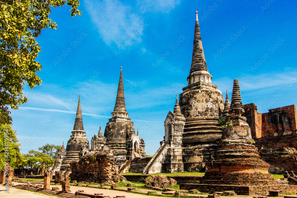 Fototapeta premium Wat Phra Si Sanphet is a popular tourist attraction in Ayutthaya Thailand.
