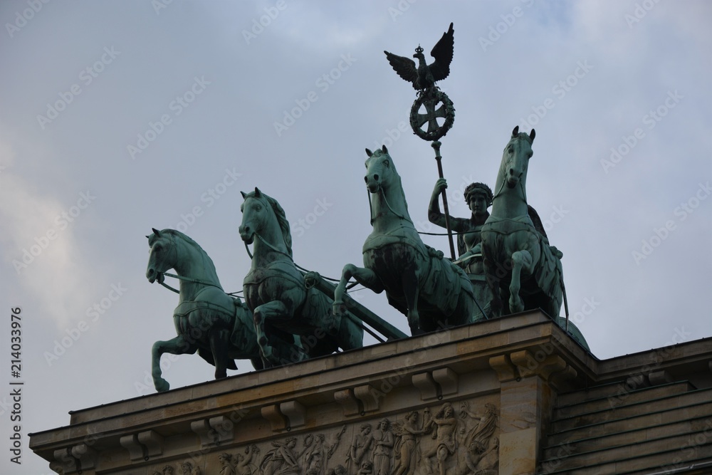 Fototapeta premium Brandenburg Gate and the square