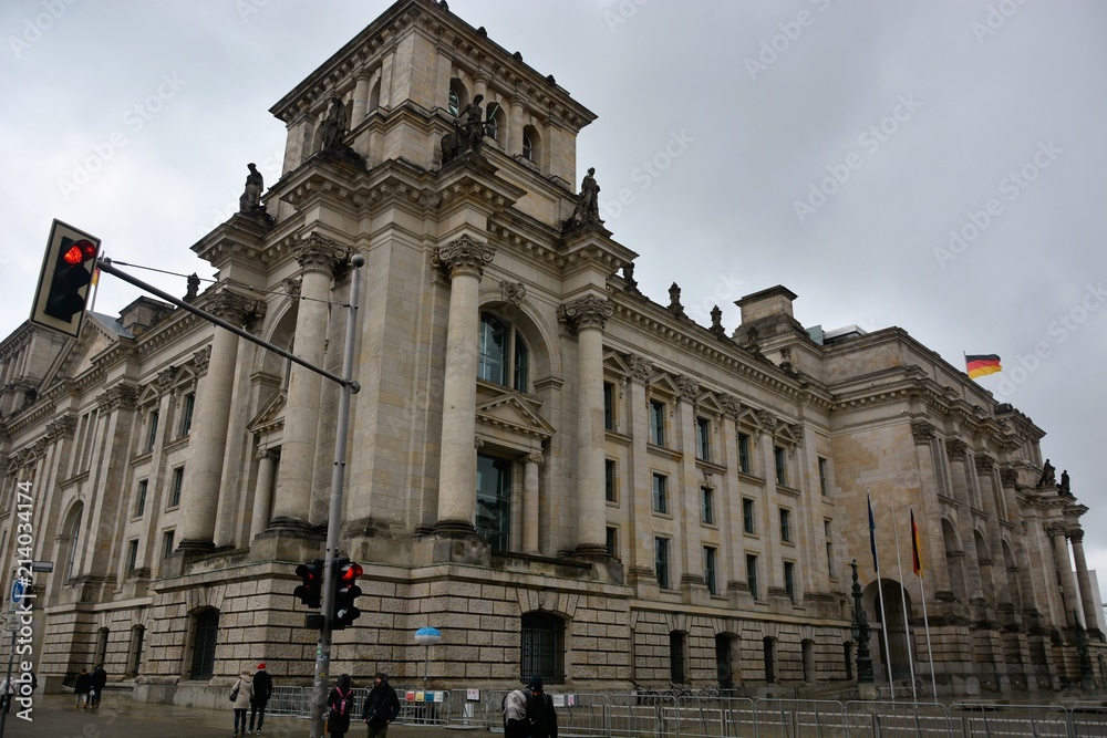 Obraz premium Facade of Reichstag the parliament building