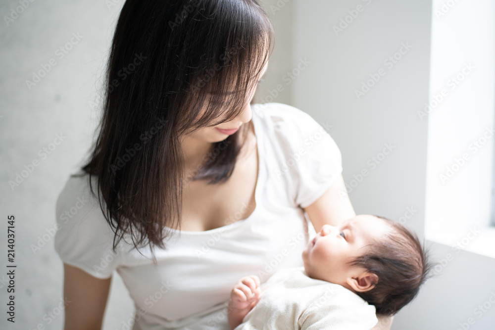 赤ちゃんとママ