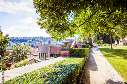 Der Hartigsgarten (Hartigovská zahrada) auf der Prager Burg in Sommer in Prag, Tschechische Republik photo