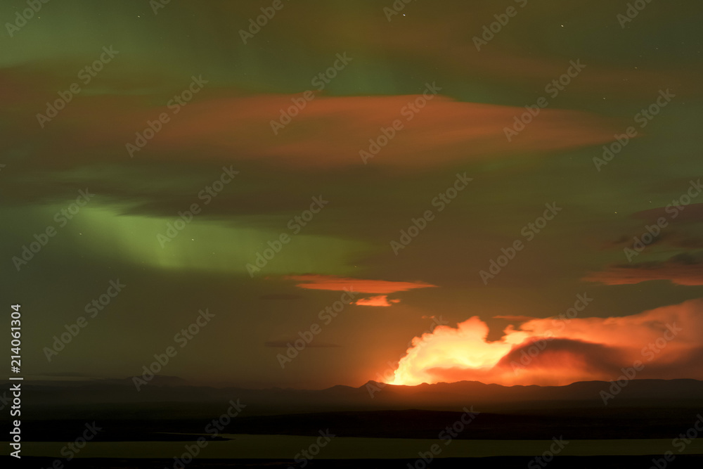 Ash and gas cloud of the Holuhraun fissure eruption, near the volcano