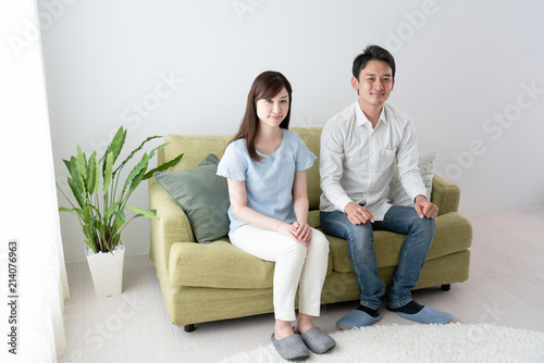 夫婦、カップルのイメージ © aijiro