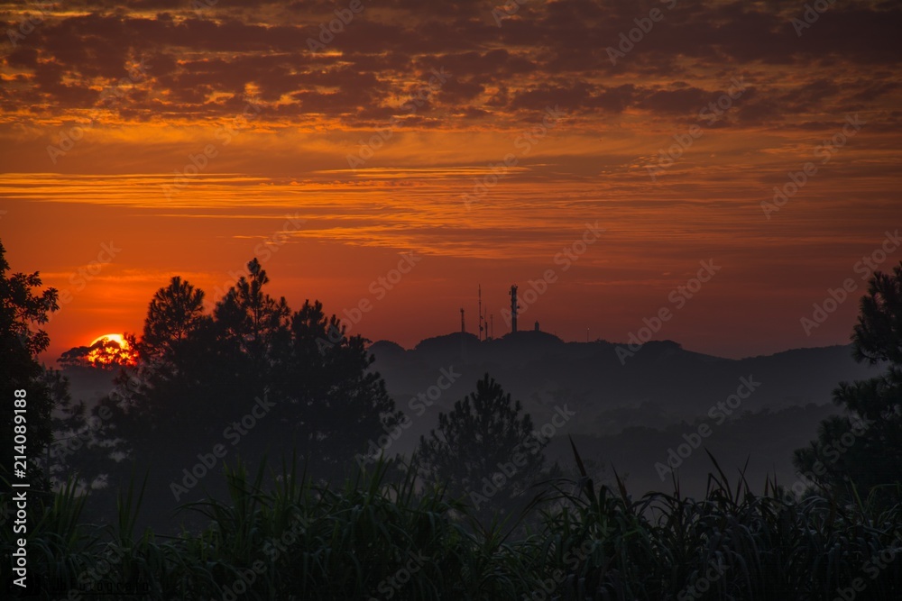 Obraz premium Nascer_Sol