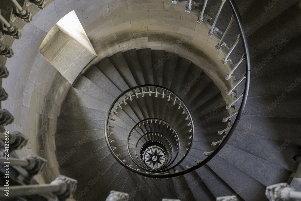 Fototapeta premium Niekończące się schody latarnia morska ile de ré