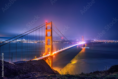 Foto Golden Gate Bridge at night