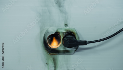 Fotografi Electrical short circuit An electrical fault leading to the electrical wire