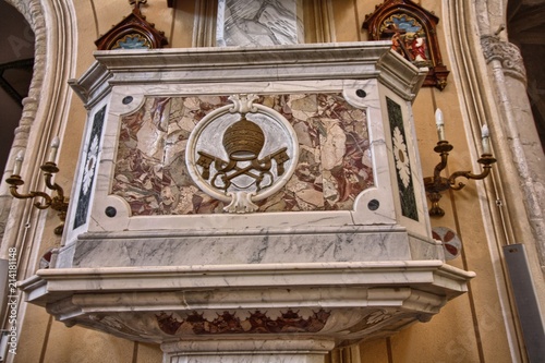 Pulpito della Chiesa di San Pietro e Paolo, Monastir photo