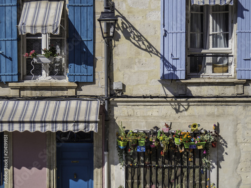 Obraz na płótnie French windows in Provence, South of France w salonie